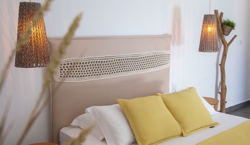 Deluxe Studio Suite, Terrace, Garden View