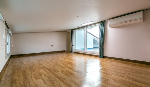 Duplex, Sea View (Korean Ondol)