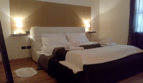 Deluxe Suite, 1 Queen Bed, Ensuite