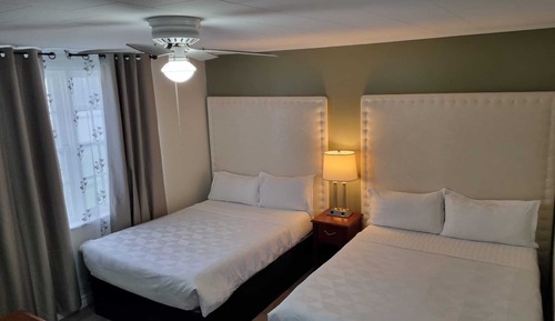 Standard Room, 2 Double Beds