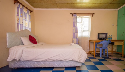 Deluxe Single Room