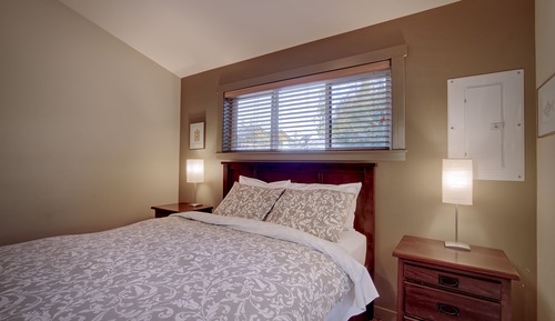 #84 Cabin, 1 Bedroom, Fireplace, Garden View (Pet Friendly)