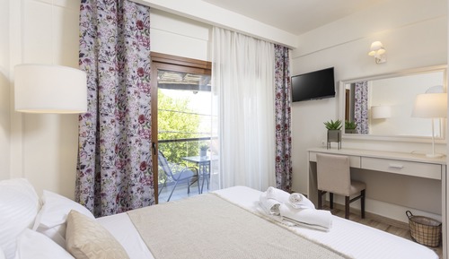 Superior Double Room (Small)
