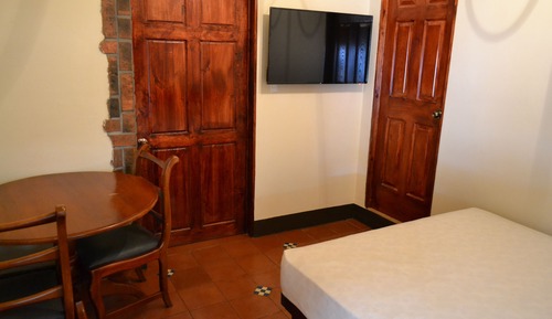 Standard Room, 1 Queen Bed