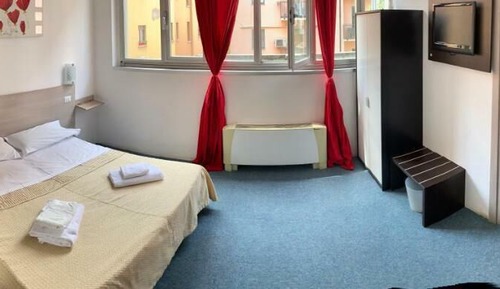 Double Room, 1 Queen Bed