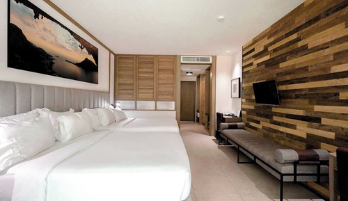 Deluxe Quadruple Room