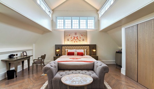 Suite (LaLiT)