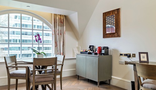 Suite (Lambeth)