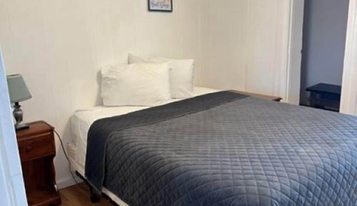 Room, 2 Bedrooms