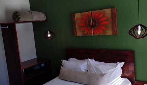 Family Room, 2 Bedrooms