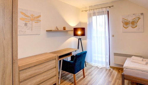 Standard Duplex, 2 Bedrooms, Kitchen, Hill View