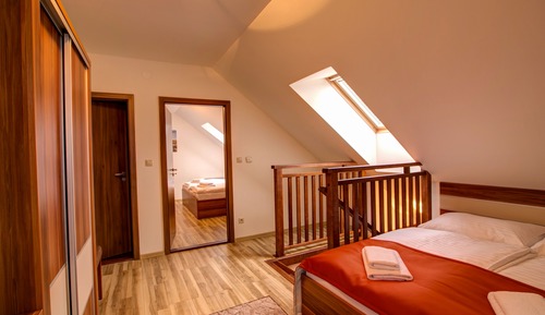 Family Duplex, 2 Bedrooms, Kitchen, Mountain View