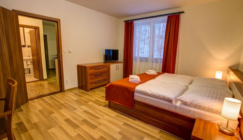 Family Suite, 2 Bedrooms, Kitchen, Mountain View