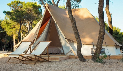 Classic Bell Tent (3-4 adults) 