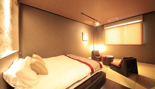 [Main Building] Queen Room with Tatami Area and Private Shower, Dinner Included, Non Smoking