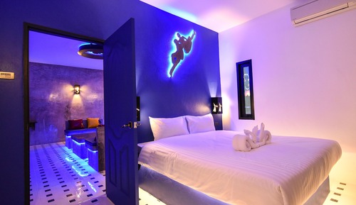 Family Quadruple Room, 2 Bedrooms, Bathtub