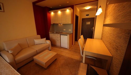 Studio, Terrace