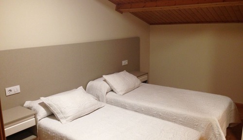 Family Duplex, 2 Bedrooms, 2 Bathrooms, Poolside