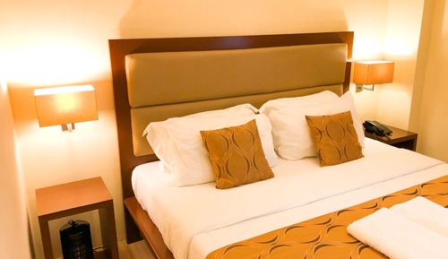 Premier Room