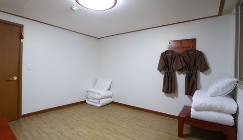 Traditional Room (Ondol)