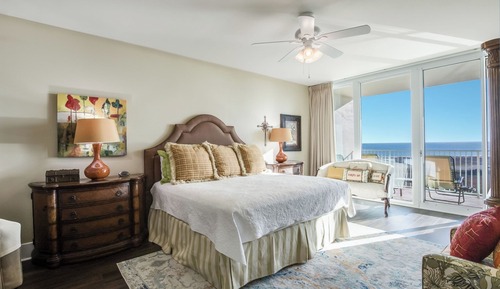 Executive Condo, 3 Bedrooms, Pool Access, Beach View