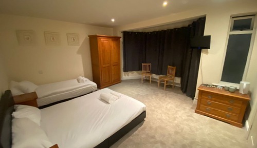 Standard Triple Room, Ensuite