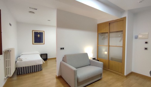 Double Room (with extra bed)