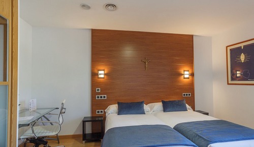 Twin Room, River View