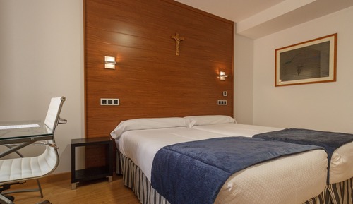Economy Twin Room