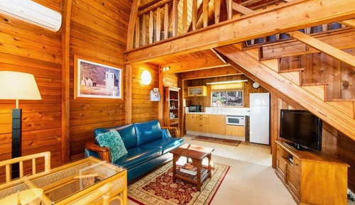 Cabin (Marri)