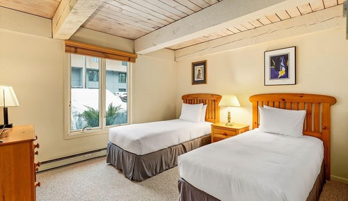 Standard Condo, 2 Bedrooms, Patio (CRF 37)