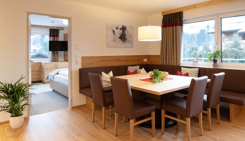Deluxe Apartment, 3 Bedrooms, Mountain View, Mountainside (cleaning fee 180 EUR)