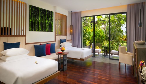 Junior Suite Twin Pool View