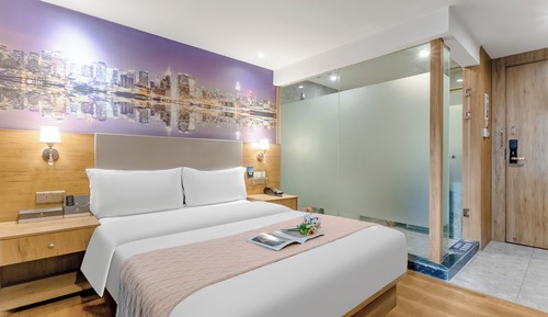 Classic Double Room, City View