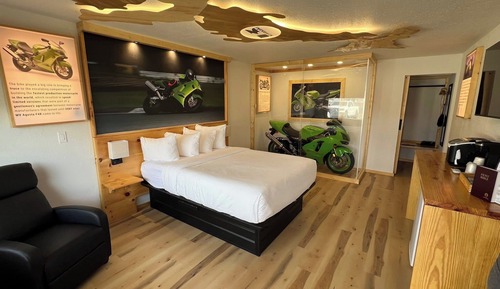 Classic Single Room, Pool View