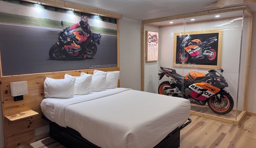 Classic Single Room, Pool View