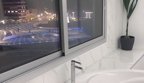 Deluxe Apartment, City View