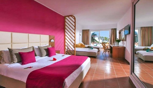 Triple Room, Balcony