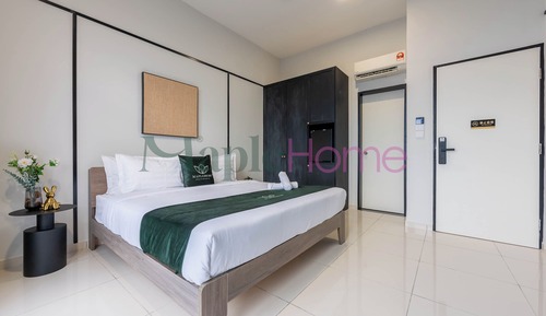 Deluxe Suite, 1 Queen Bed, Without Parking