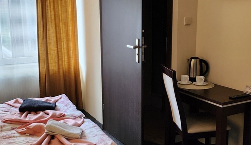 Basic Twin Room, City View