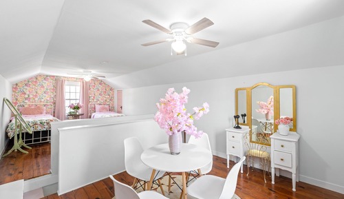 House, Multiple Beds, Patio, Garden View ( Whole Home - 914 & 920 Crossland Ave)