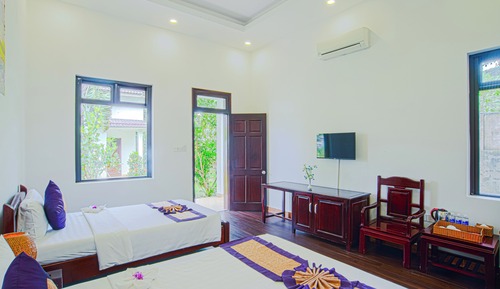 Lotus Island Family Bungalow (Triple)