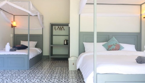 Family Room, Balcony, River View