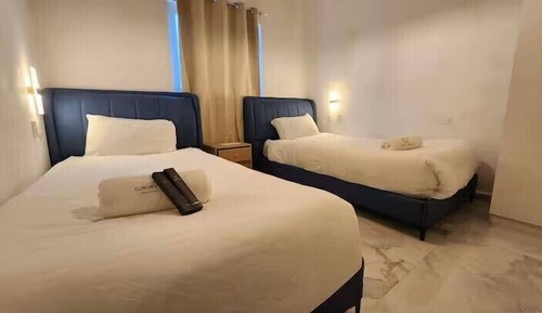 Suite, 2 Bedrooms, Terrace, Lake View