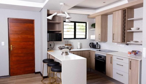 Standard Villa, Patio