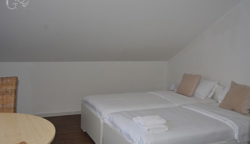 Deluxe Studio Suite