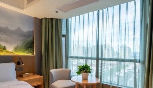 Luxury Single Room, City View