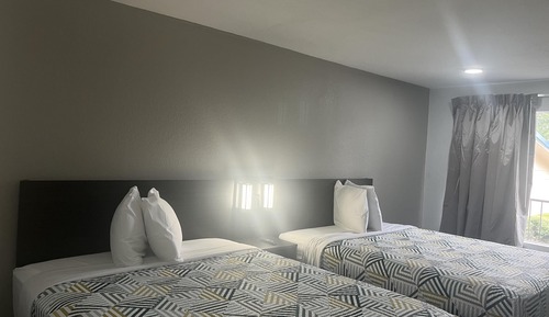 Deluxe Room, 2 Queen Beds, Accessible, Non Smoking