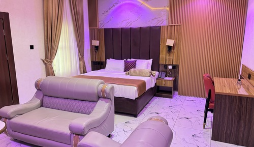Exclusive Studio Suite, City View