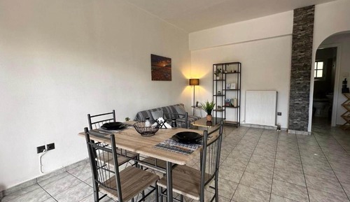 Apartment, Smoking